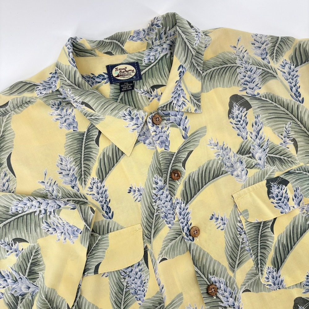 Tommy Bahama Mens XXL Tropical Leaf Floral Rayon Short Sleeve Camp Shirt Yellow